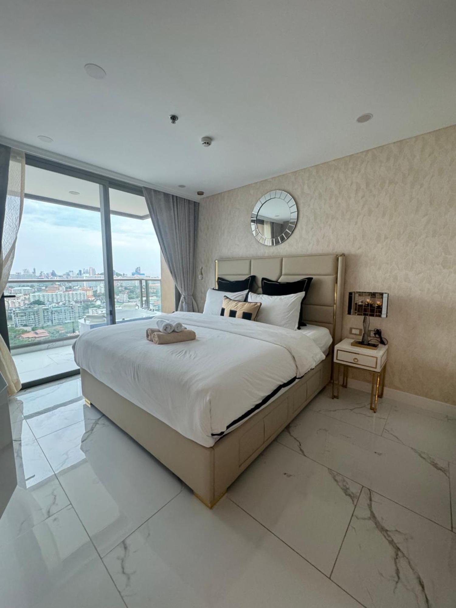 Copacabana Beach Jomtien 科帕卡巴纳海乔木提安海滩毗邻乔木提安夜市 Zewnętrze zdjęcie