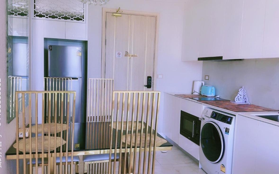 Copacabana Beach Jomtien 科帕卡巴纳海乔木提安海滩毗邻乔木提安夜市 Zewnętrze zdjęcie