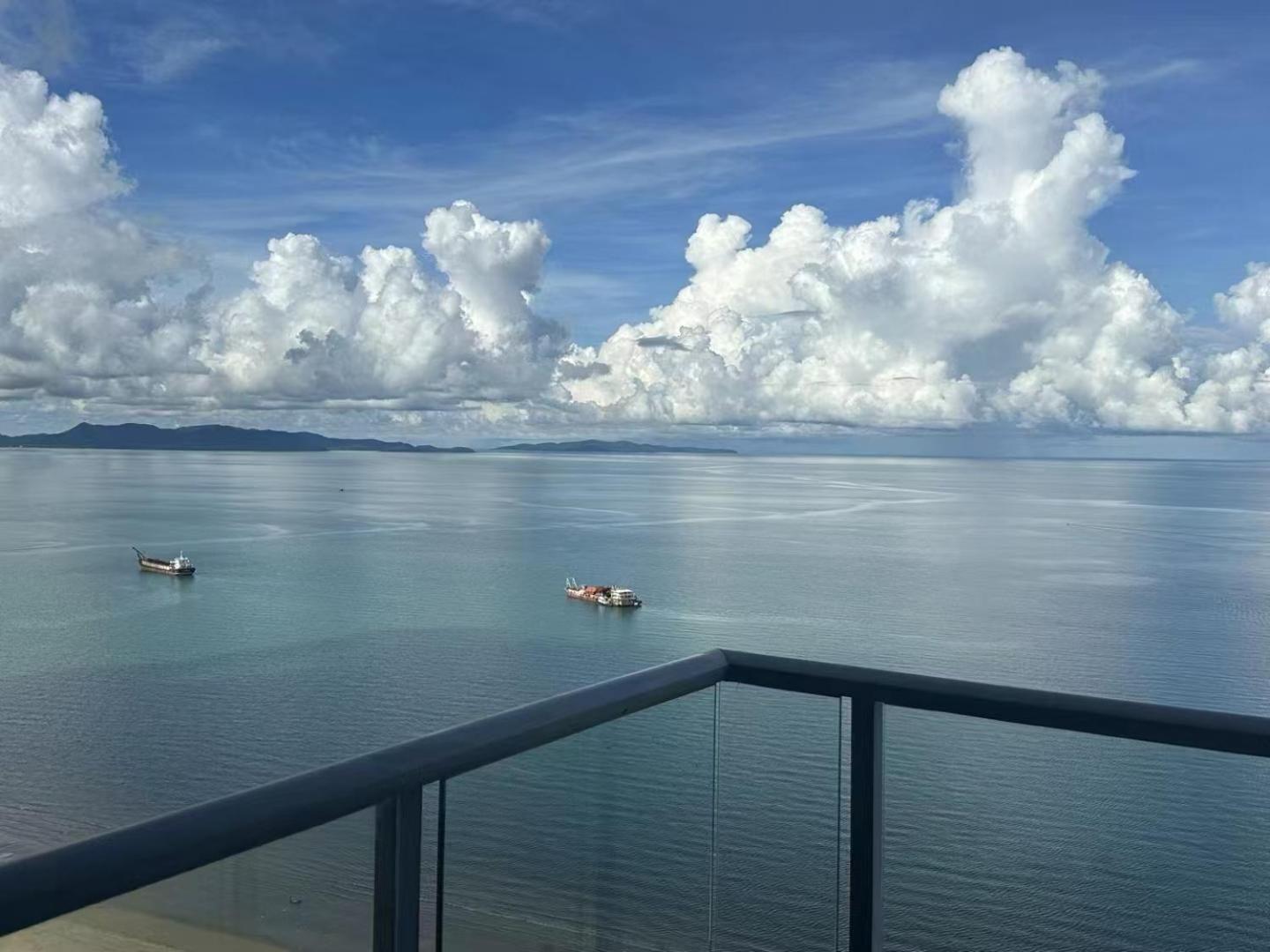 Copacabana Beach Jomtien 科帕卡巴纳海乔木提安海滩毗邻乔木提安夜市 Zewnętrze zdjęcie