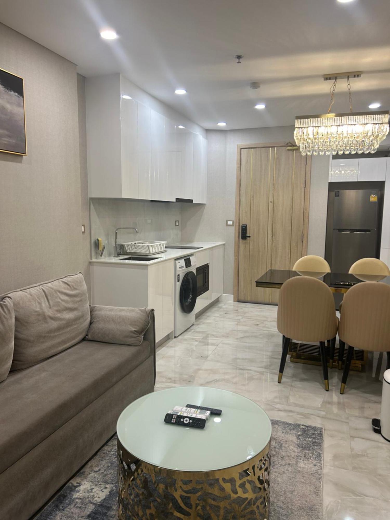 Copacabana Beach Jomtien 科帕卡巴纳海乔木提安海滩毗邻乔木提安夜市 Zewnętrze zdjęcie