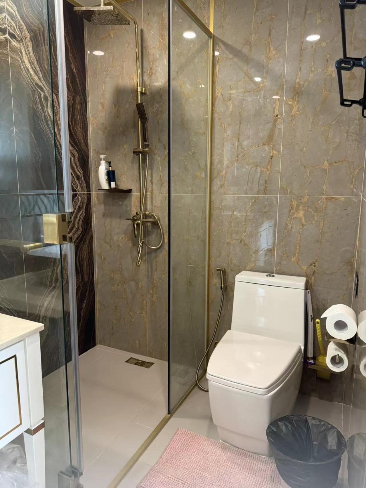 Copacabana Beach Jomtien 科帕卡巴纳海乔木提安海滩毗邻乔木提安夜市 Zewnętrze zdjęcie